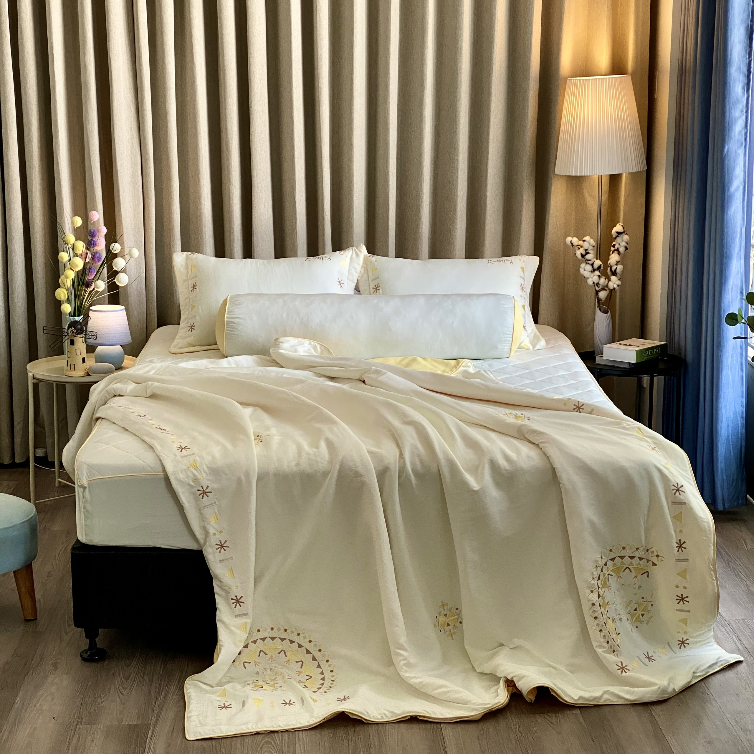 Chăn bốn mùa Hàn Quốc K-Bedding by Everon MicroTencel Vàng KMTS102 200*220cm