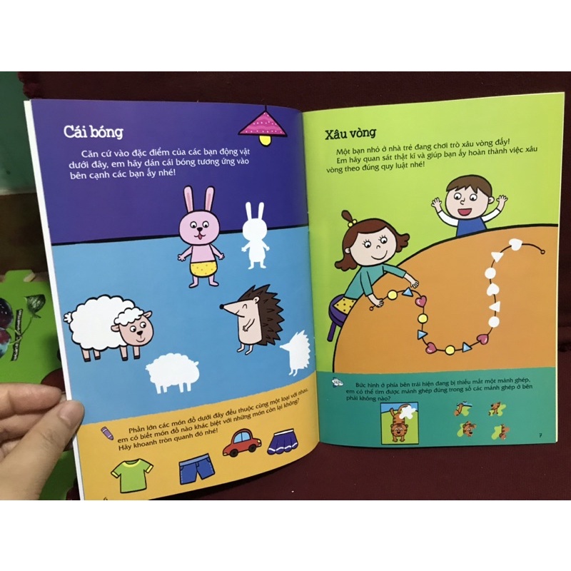 Sách - 300 Miếng Bóc Dán Thông Minh - Nhận Biết Hình Dạng