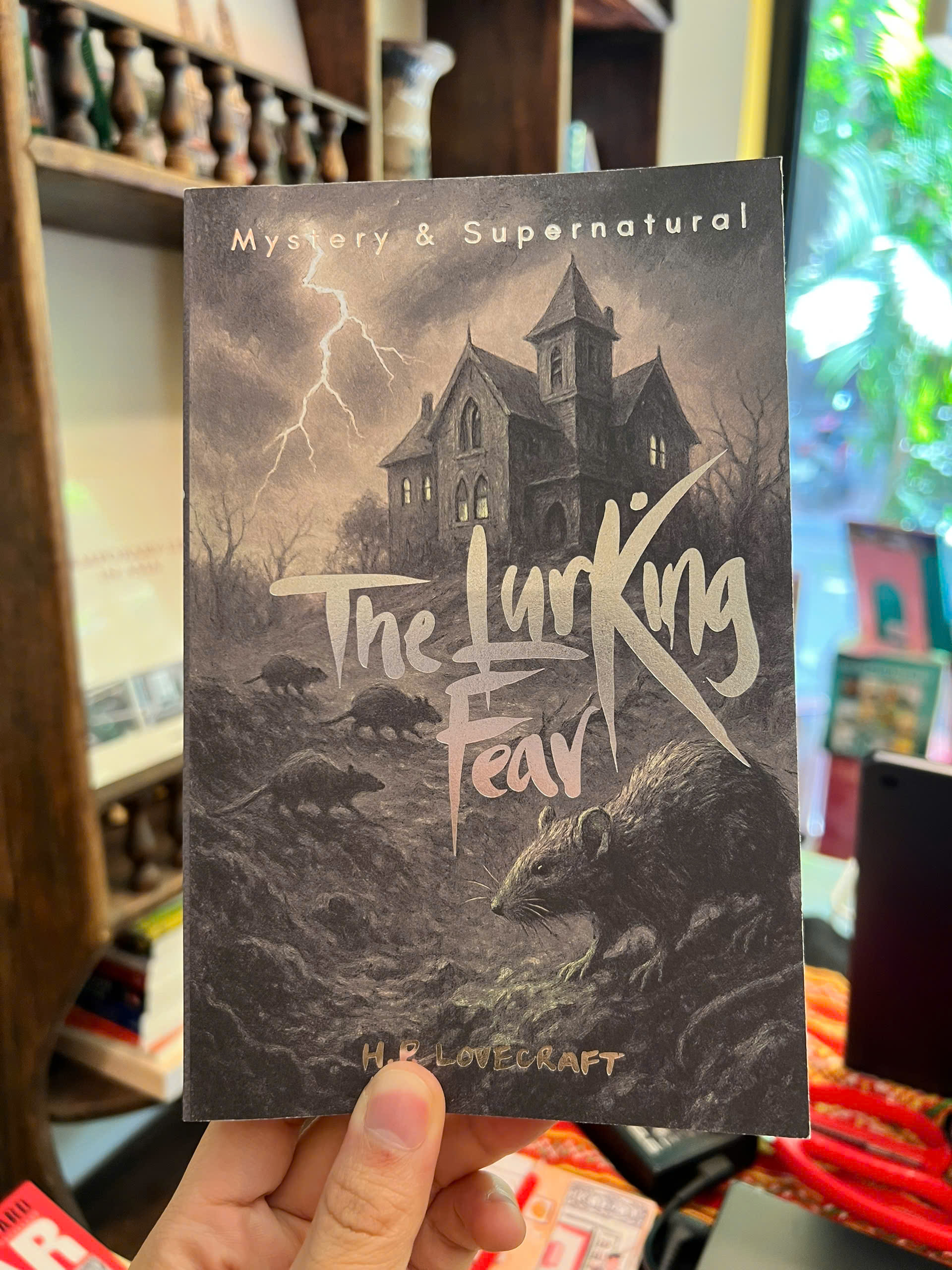Sách - The Lurking Fear &amp; Other Stories by H. P. Lovecraft | Horror / Ngoại văn Kinh dị Nhập khẩu