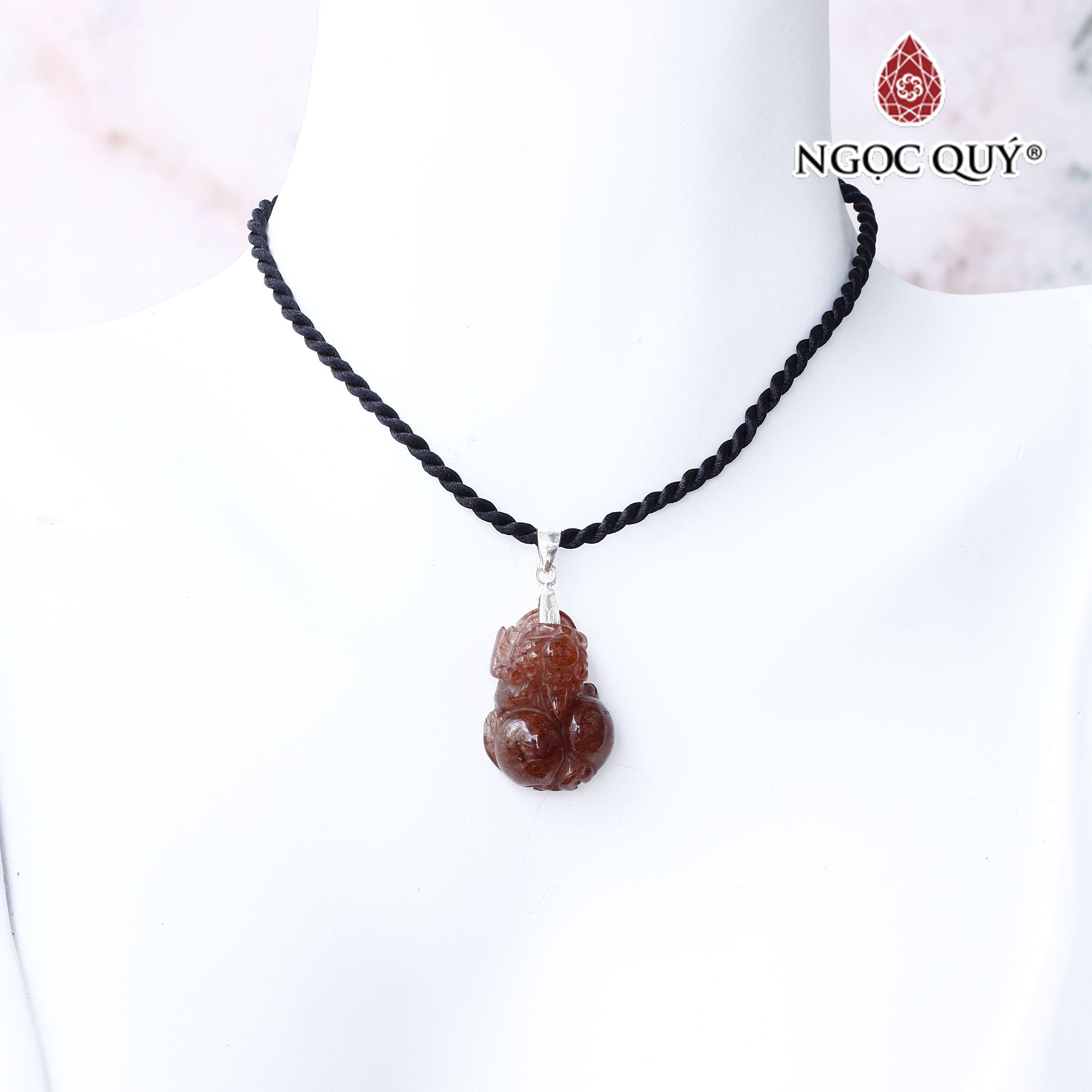 Mặt dây chuyền tỳ hưu thạch anh tóc đỏ hợp mệnh hỏa, thổ - Ngọc Quý Gemstones