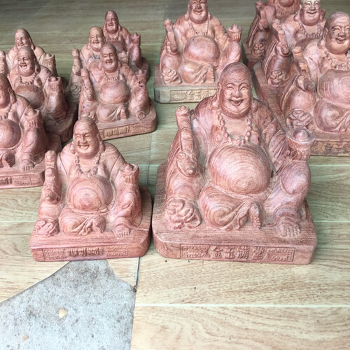 Tượng Phật Di Lặc Ngồi Xoài