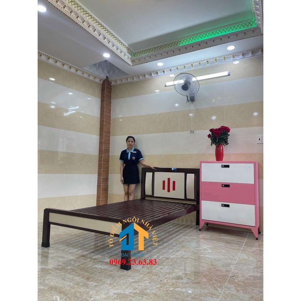 Giường sắt kiểu gỗ ngang 1m4-2m bảo hành 2 năm