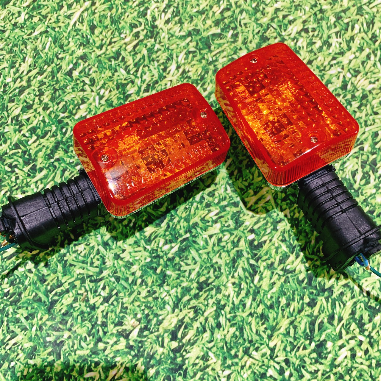 Bộ 2 đèn xin nhan sau dành cho xe Cub 81- Cub 82 -Cub DD đời cũ Loại Đẹp