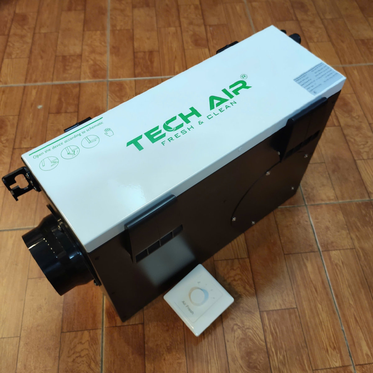 Máy cấp khí tươi, lọc không khí Tech Air lưu lượng 250m3/h 4 cấp lọc PM2.5, Hepa công nghệ Nhật Bản - Hàng chính hãng