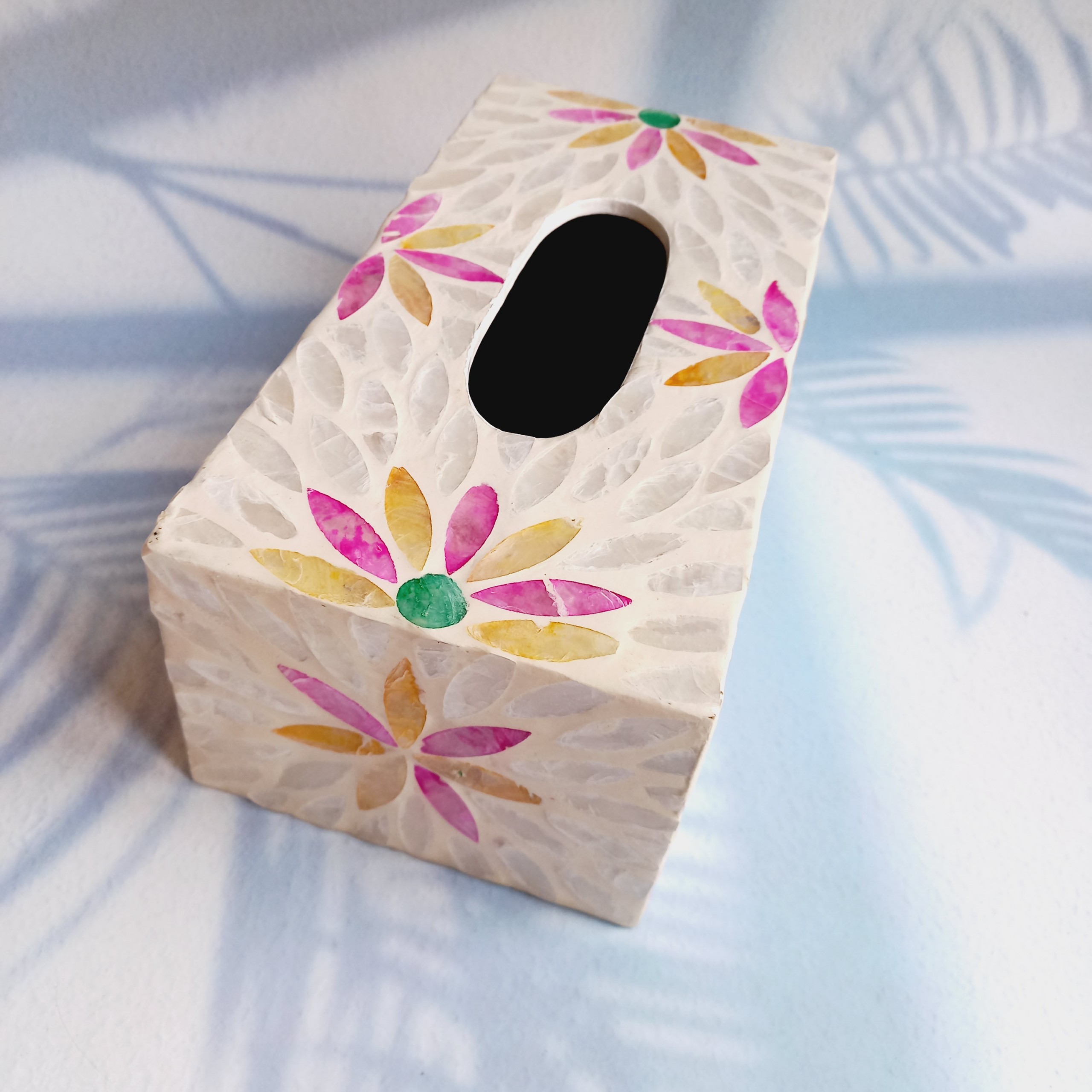 Hộp Đựng Giấy Ăn Khảm Trai Thủ Công 23x11x8cm Họa Tiết Hoa Lá Của Vitrapro, Decor Trang Trí Siêu Đẹp