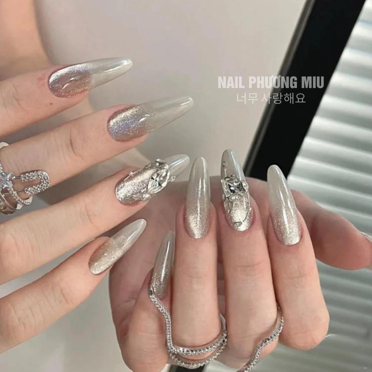 Sơn Mắt Mèo Thạch Xám MILAN Số 02 Siêu Mịn Chai 15ml Làm Nail Siêu Sáng, Sơn Gel Đậm Mướt Kết Hợp Cùng Nam Châm Tạo Hiệu Ứng Mắt Mèo Xám