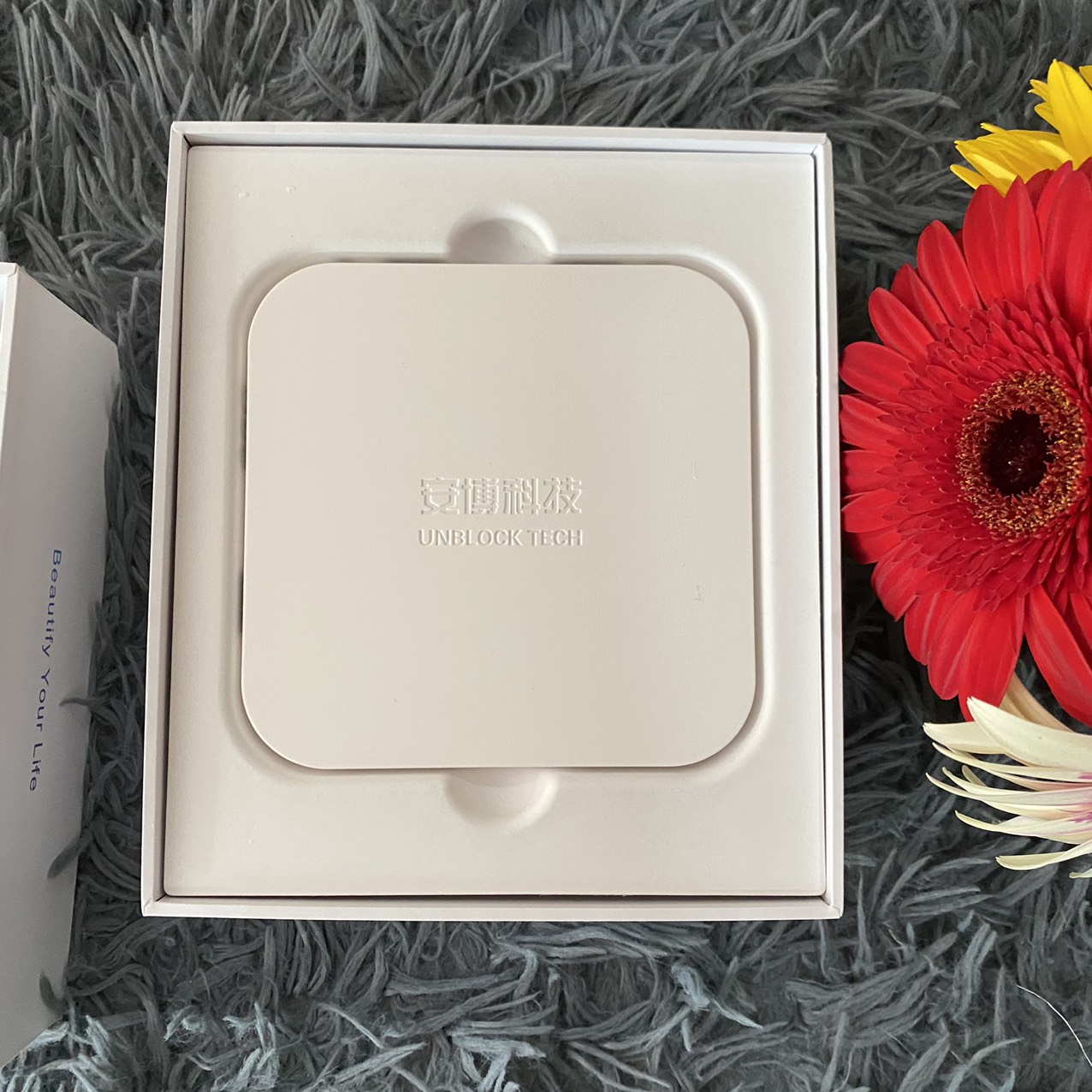 UBOX 9 Pro Max Xem Phim, Kênh Truyền Hình Quốc Tế Nhật, Hàn, Trung, Đài Loan Miễn Phí Hàng Chính Hãng (Cao Cấp Hơn UBOX 8)