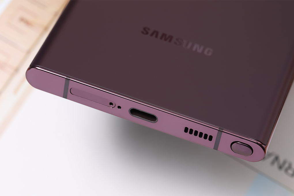 Điện thoại Samsung Galaxy S22 Ultra S908E (12 GB/256 GB)- Hàng chính hãng