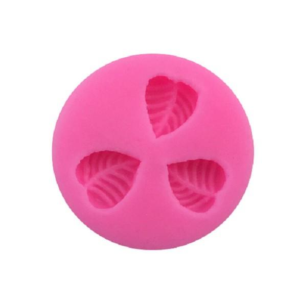 Khuôn silicon 3d làm bánh làm rau câu mẫu 3 lá hình tim