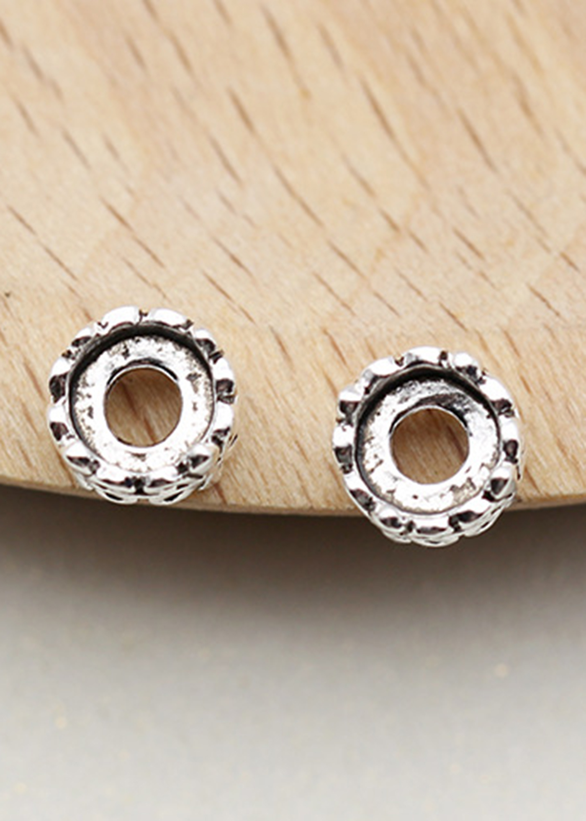 Combo 2 cái charm bạc chặn hạt họa tiết hoa văn - Ngọc Quý gemstones