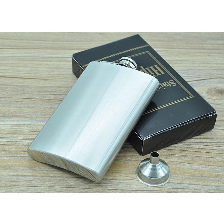 Bình đựng rượu có phễu