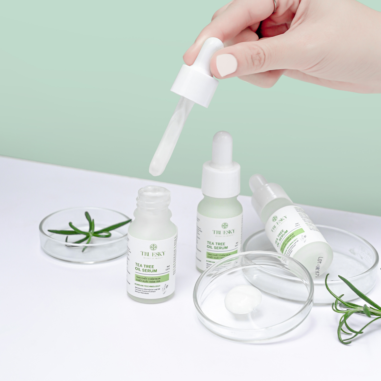 Serum trị mụn chiết xuất tràm trà Truesky Tea Tree Oil