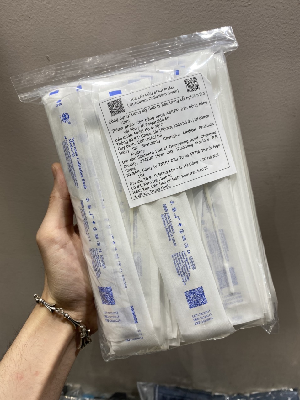 TEST GỘP COVID - 100 que tỵ hầu test Covid-19 Specimen Collection Swab  thương hiệu Chengwu chuyên sử dụng để test gộp (100 que test cho 100 người)