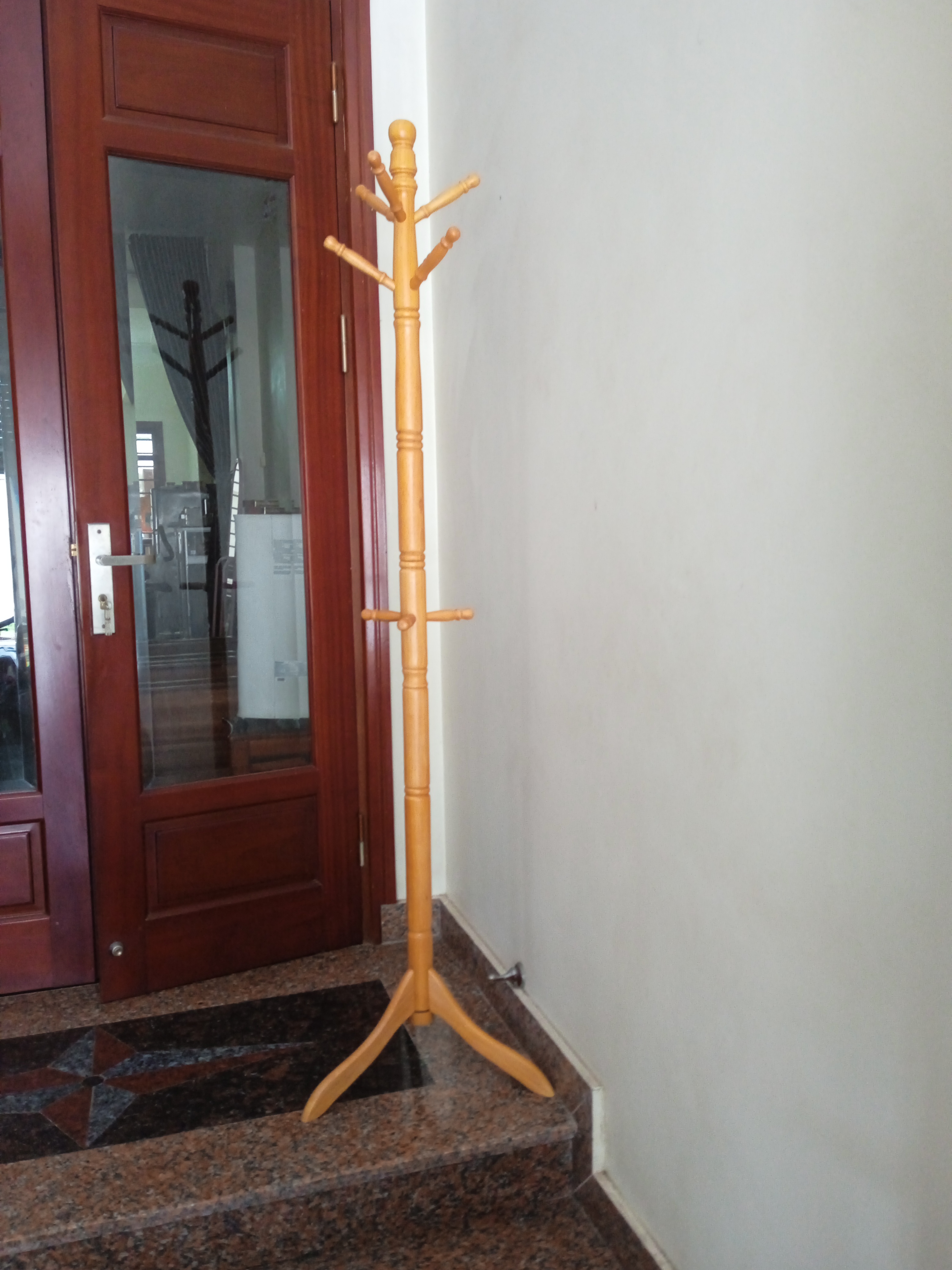 Cây treo quần áo N H home thân nhỏ màu tự nhiên