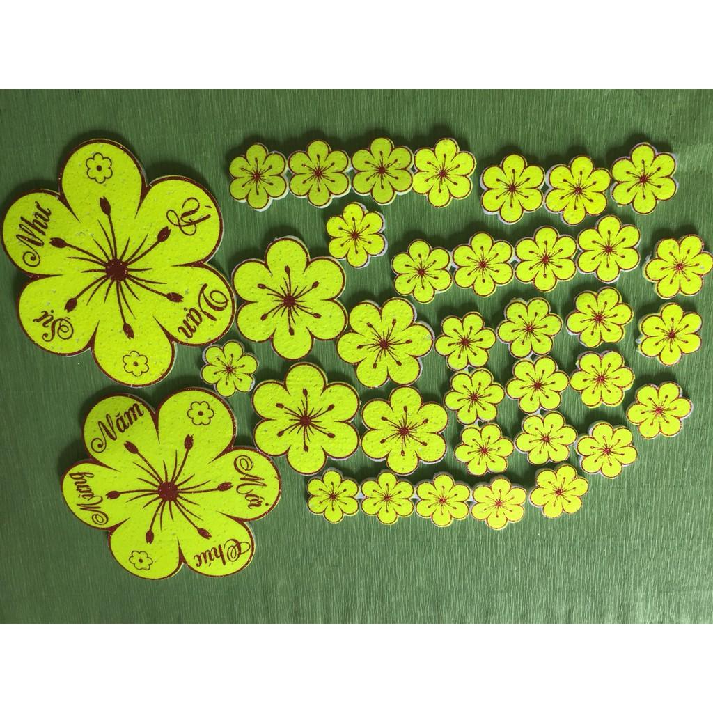 Hình ảnh Bộ 33 bông hoa mai xốp trang trí tết