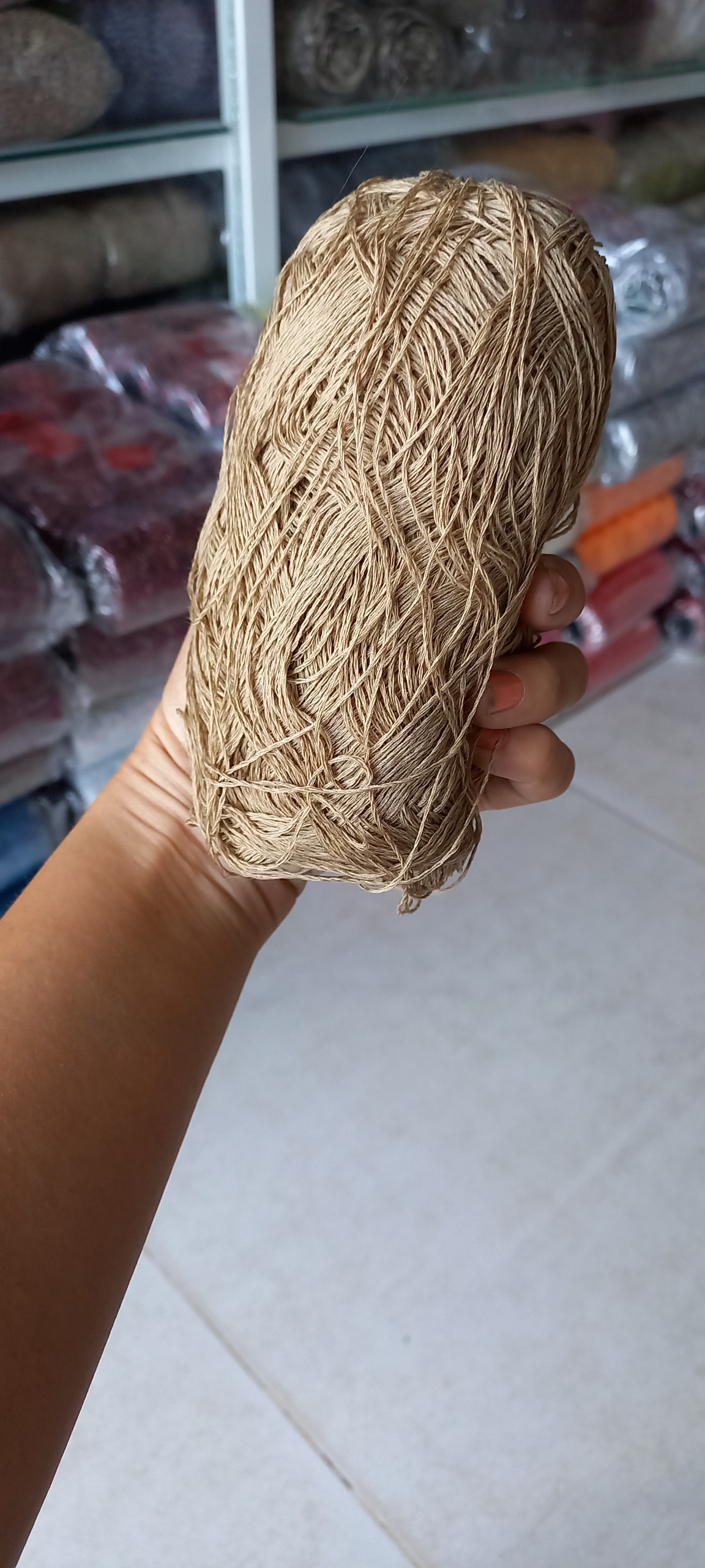 Sợi len xà cừ dùng trong đan móc màu số 17