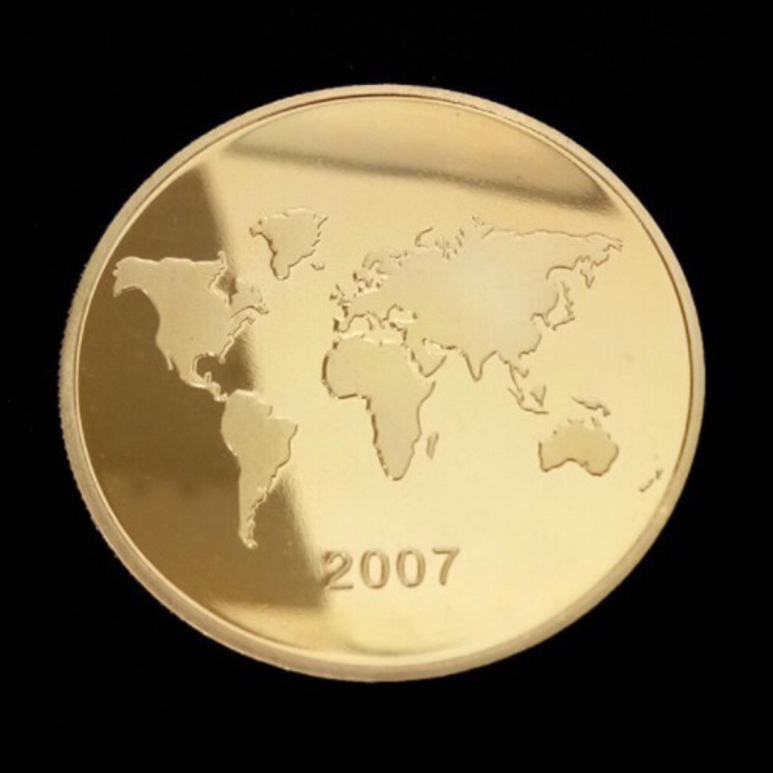 Xu mạ vàng in tượng Chúa Kitô Cứu Thế - BRAZIL, được công nhận là 1 trong 7 kỳ quan thế giới 2007, kèm hộp đựng