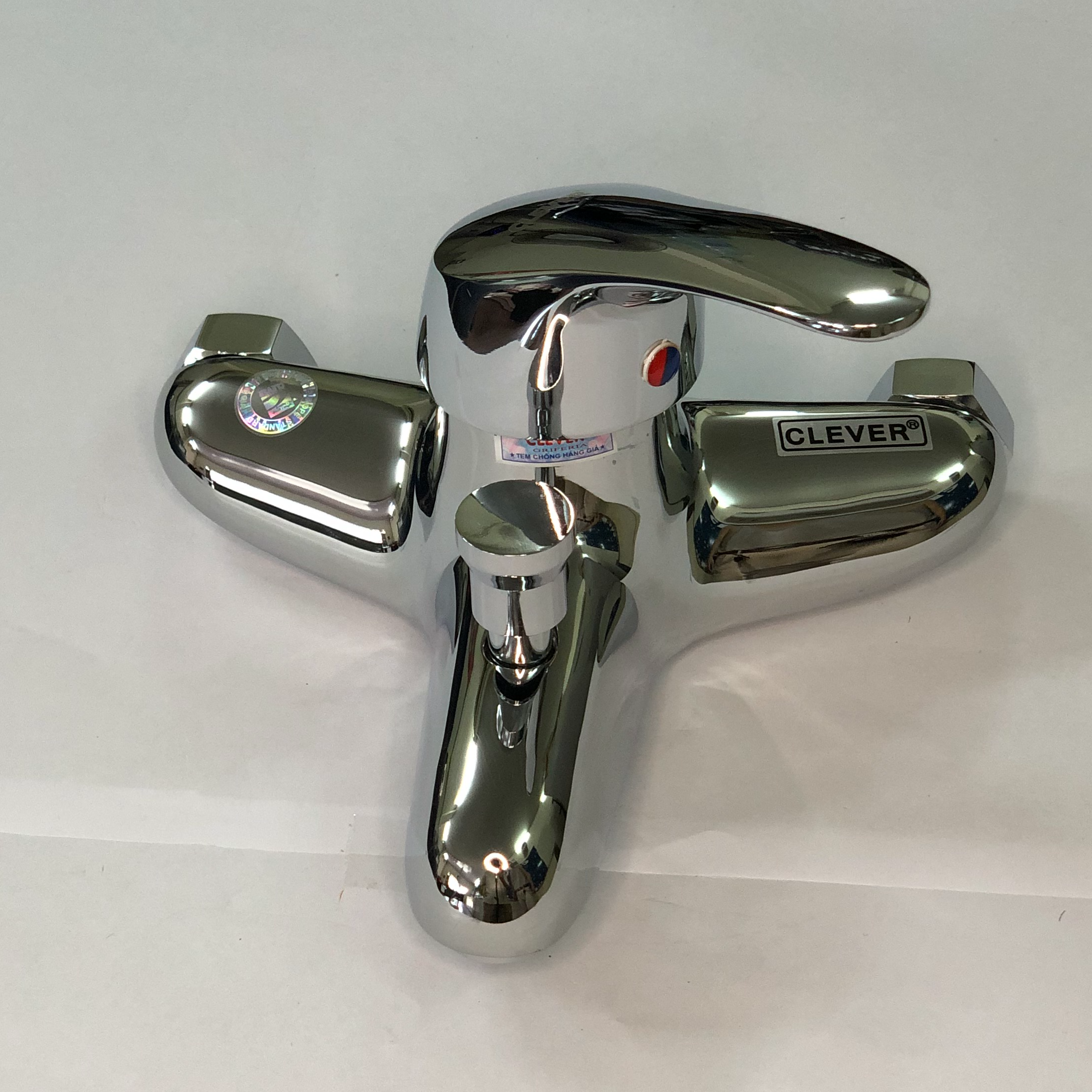 Sen tắm nóng lạnh Clever 2216