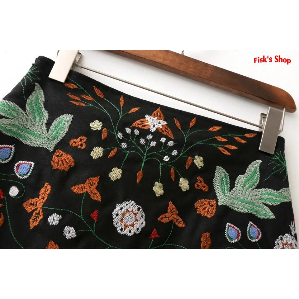 Chân váy thêu dân tộc