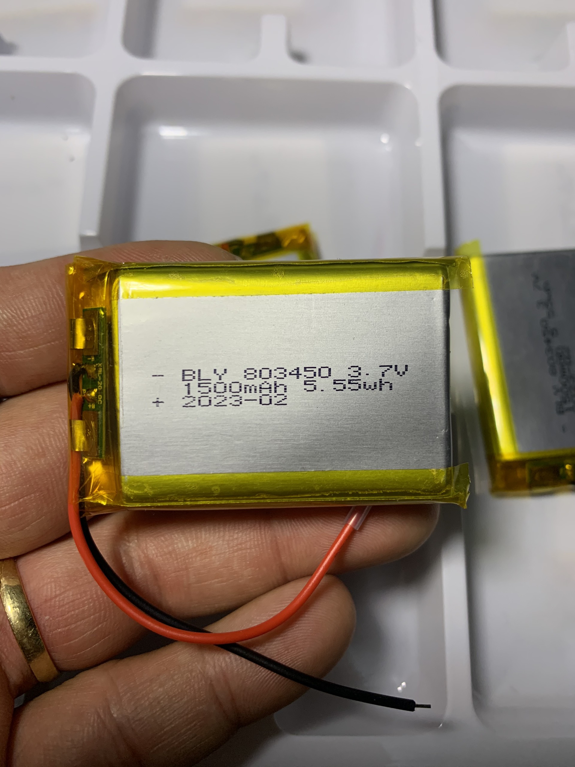 3.7V 1500mah 803450 Pin Sạc Lithium Polymer Cho tai nghe,loa Mp3 MP4 MP5 GPS PSP Bluetooth