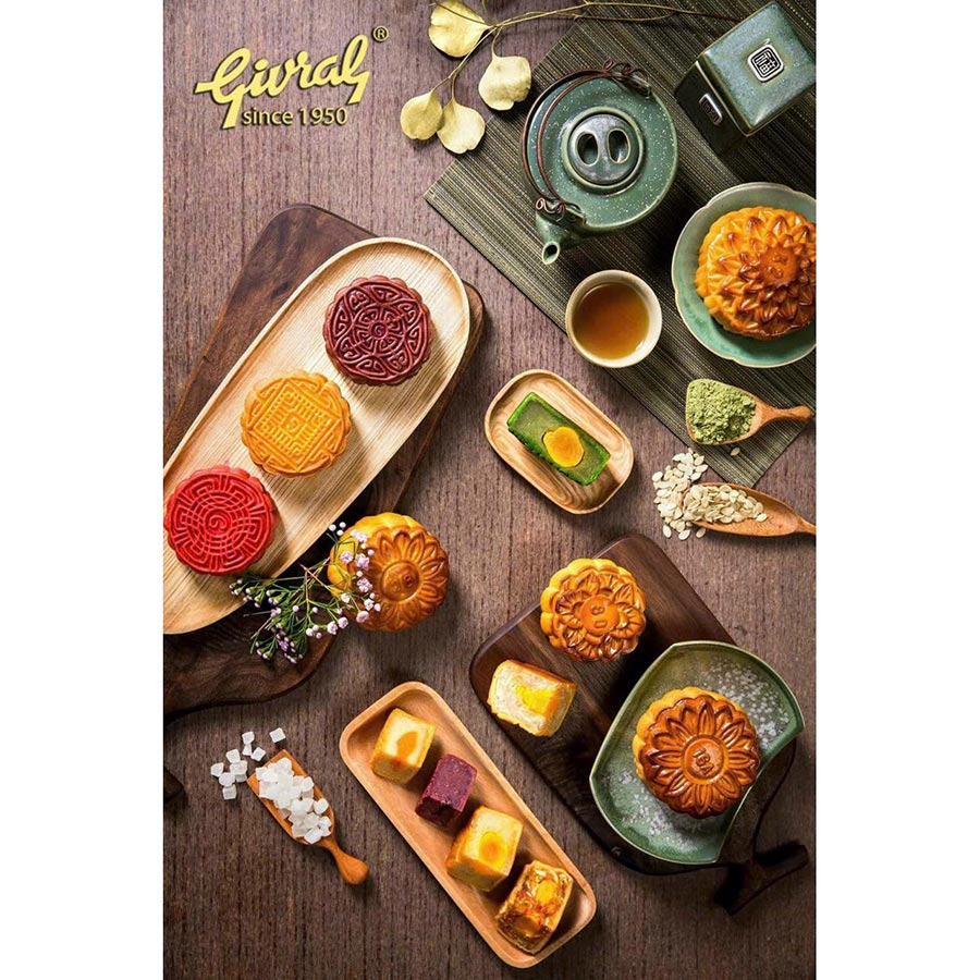 Hộp Bánh Trung Thu Givral Song An 8 (150gr)