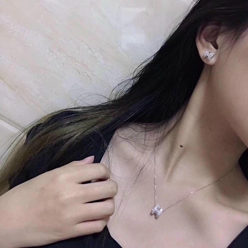 Bộ dây chuyền bông tai chữ H full đá bagguet siêu sáng