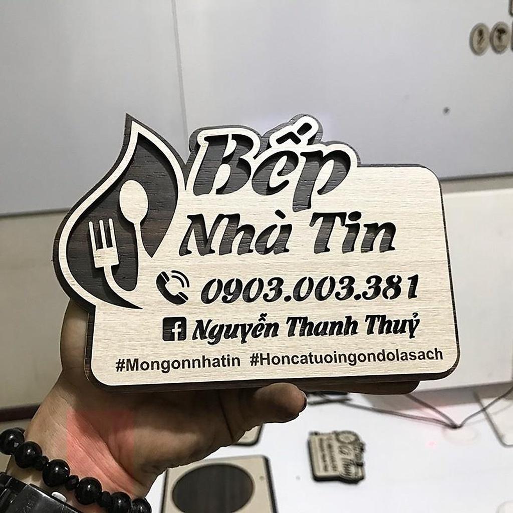 Bảng hiệu gỗ tên shop sử dụng trang trí chụp ảnh bán hàng Online