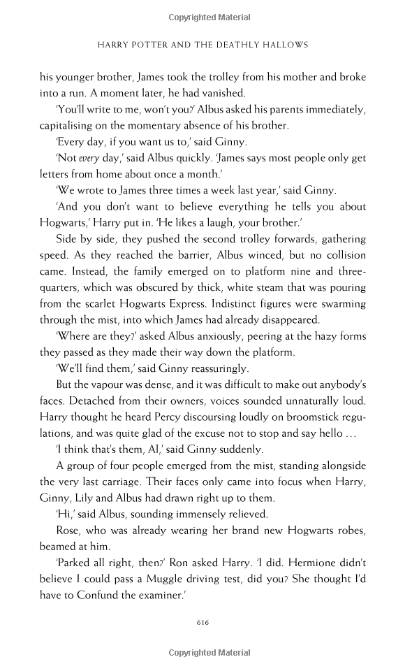 Sách Harry Potter And The Deathly Hallows - Harry Potter và Bảo bối tử thần (English Book)