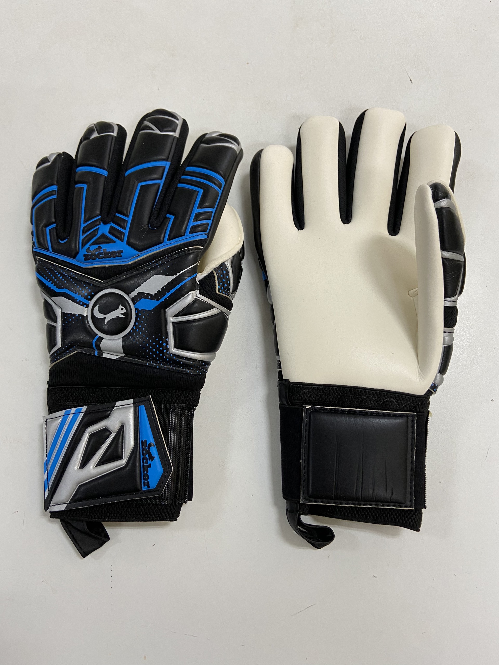 Găng tay thủ môn Zocker Gloves Edwin ZGK E01