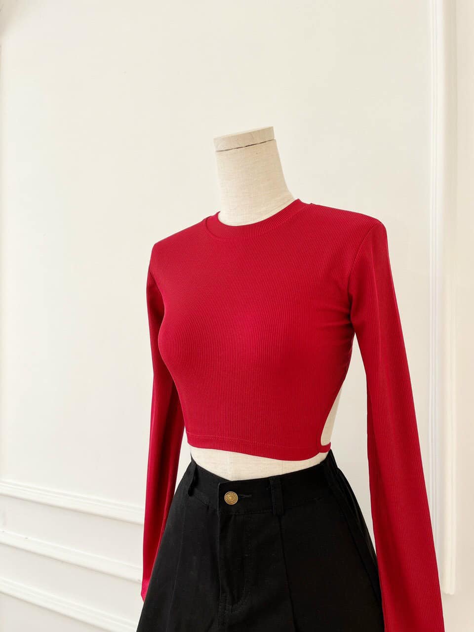 Set Áo thun croptop tay dài hở lưng quyến rũ cột nơ sau phối quần váy năng động (shop có bán lẻ áo/quần)