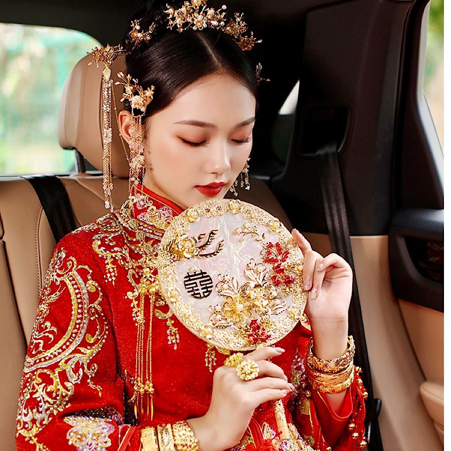 QUẠT HỈ - QUẠT CƯỚI CẦM TAY CÔ DÂU KIM NGỌC MÃN ĐƯỜNG CỔ TRANG KÈM GIÁ ĐỠ VÀ HỘP QUÀ