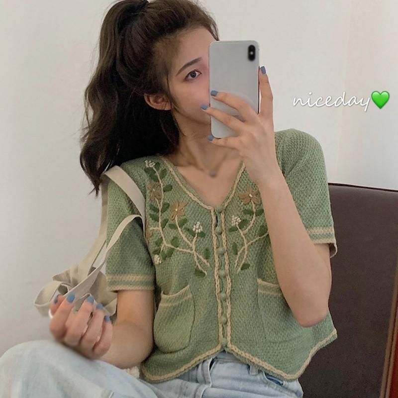 Áo cardigan dệt kim tay ngắn cổ chữ V hoạ tiết hoa thêu phong cách retro dành cho nữ
