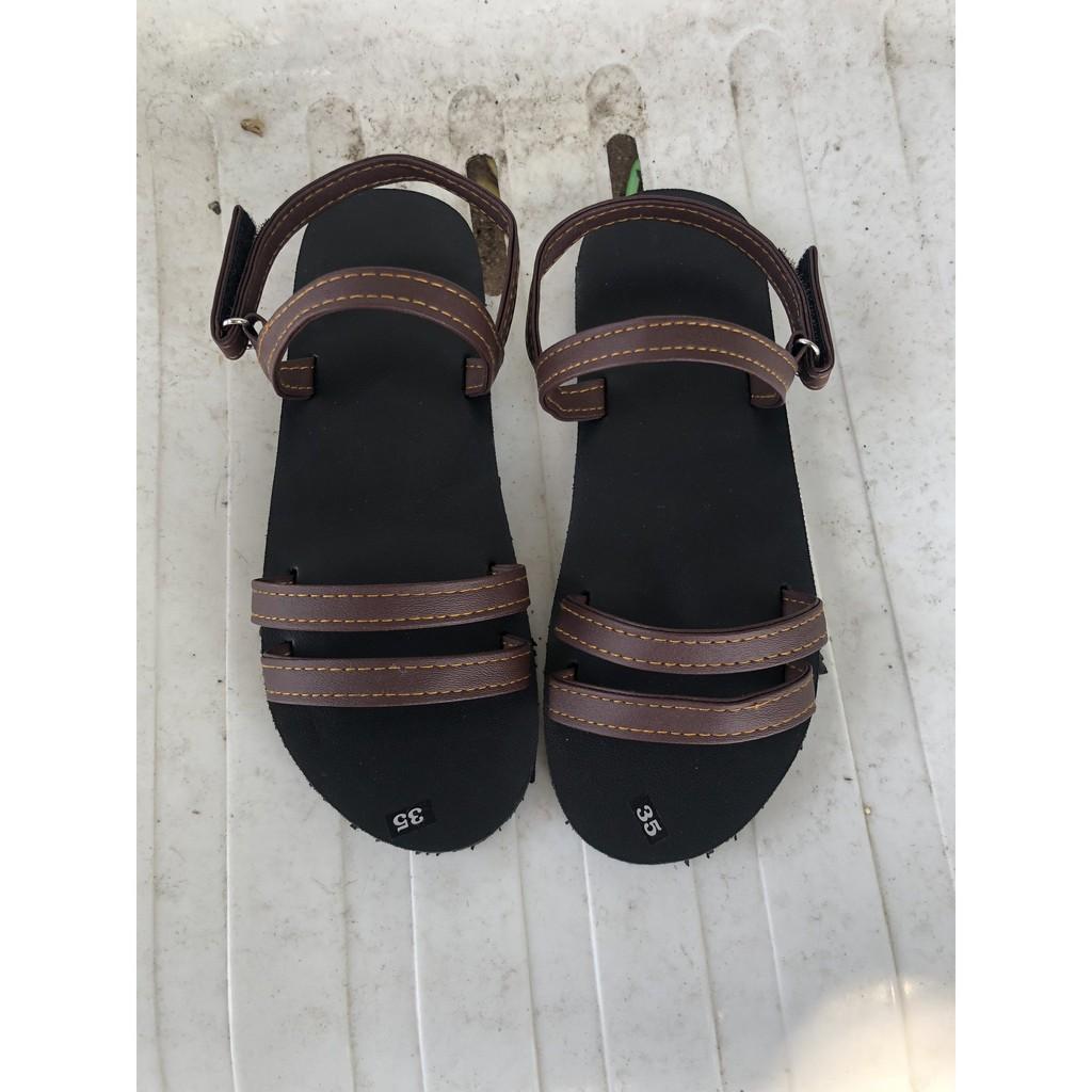 Sandals nữ đế đen quai nâu size từ 35 đến 42 khác size ib chọn