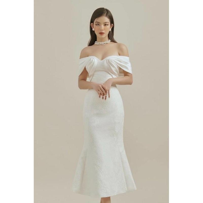 Đầm body trễ vai đuôi cá