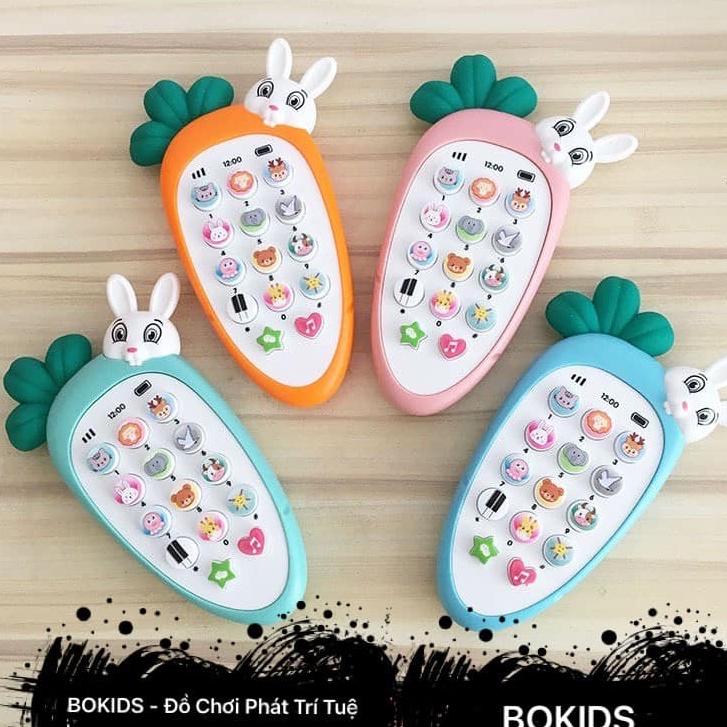 Điện Thoại Cà Rốt Kèm Pin Và Dây Đeo Bằng Nhựa Cho Bé