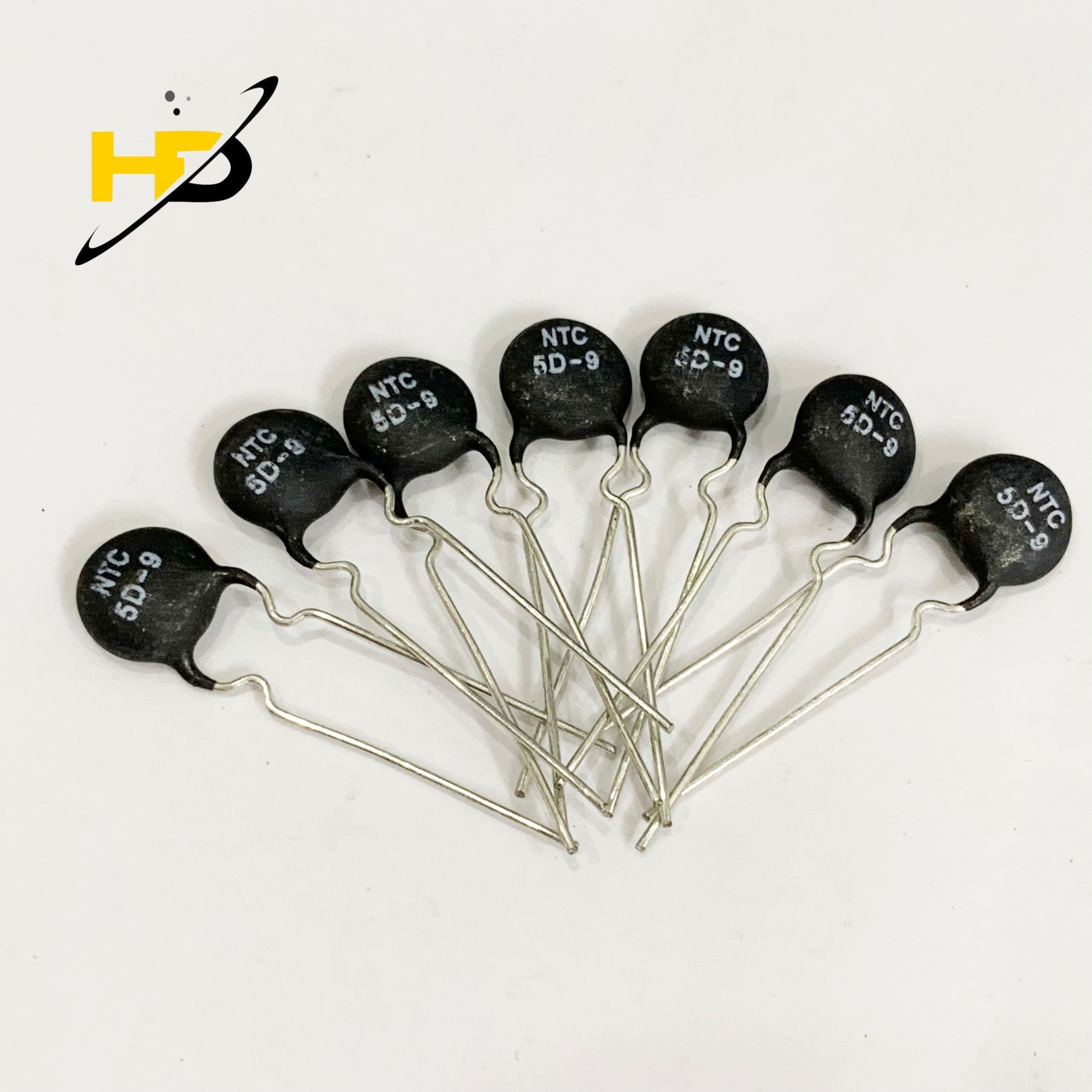 Điện Trở Nhiệt NTC 5D-9 5R Kích Thước 10.5x5.5mm