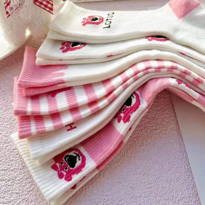 Vớ cotton cổ cao hình gấu dâu LOSTO dễ thương Hàn Quốc - Tất cao cổ hoạ tiết gấu hồng co giãn