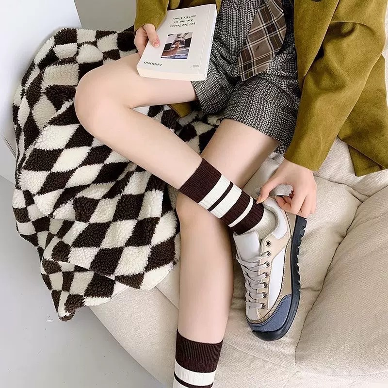 SET 5 ĐÔI TẤT NỮ GẤU KẺ CAO CỔ DỄ THƯƠNG DÀNH CHO NỮ