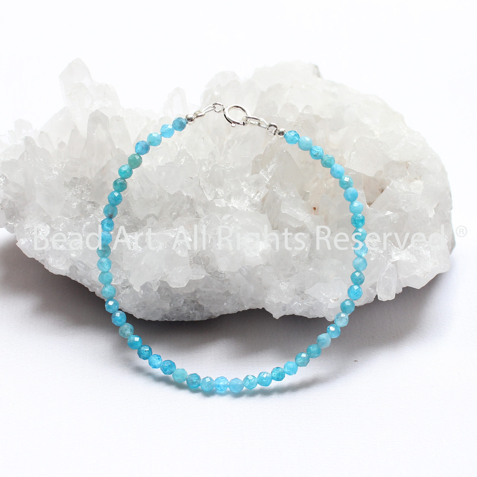 Vòng Tay 2.8MM Đá Apatite Tự Nhiên Màu Xanh Biển Giác Cắt Loại A, Mệnh Thuỷ, Mộc, Vòng Tay Phong Thuỷ, Lắc Tay, Chuỗi Hạt - Bead Art