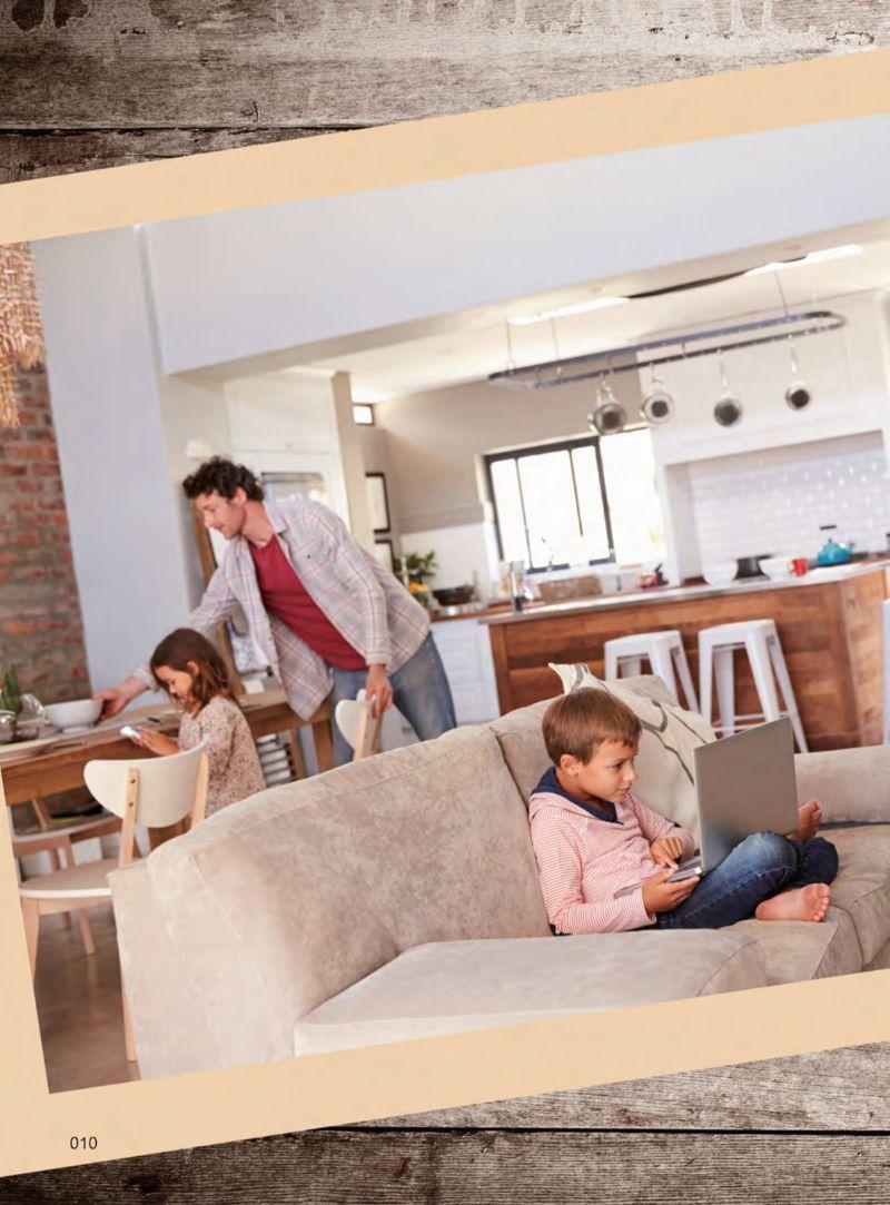 Sách Nói Chuyện Bằng Tiếng Anh Mọi Lúc Mọi Nơi (Kèm file MP3)