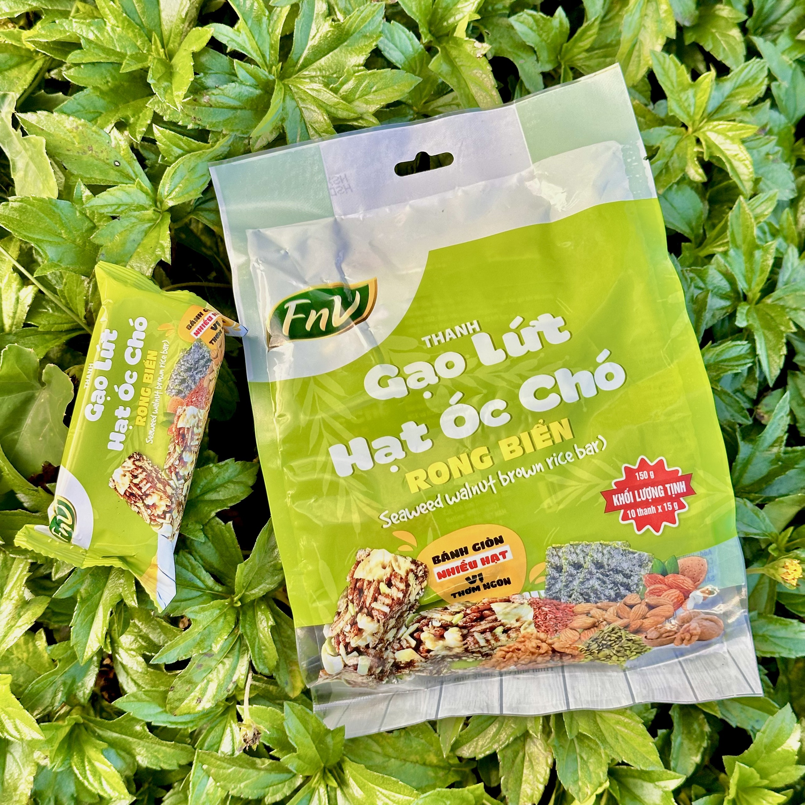 Thanh gạo lứt hạt điều rong biển FnV bịch 45g