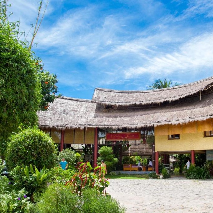 Bamboo Village Beach Resort & Spa 4* Mũi Né - Ngay Trung Tâm, Buffet Sáng, Hồ Bơi, Bãi Biển Riêng, Không Gian Xanh