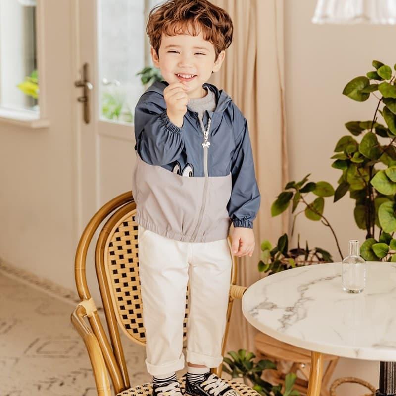 Quần kaki túi nổi cho bé trai