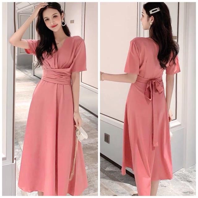 Đầm váy hồng ruốc form dài chéo eo