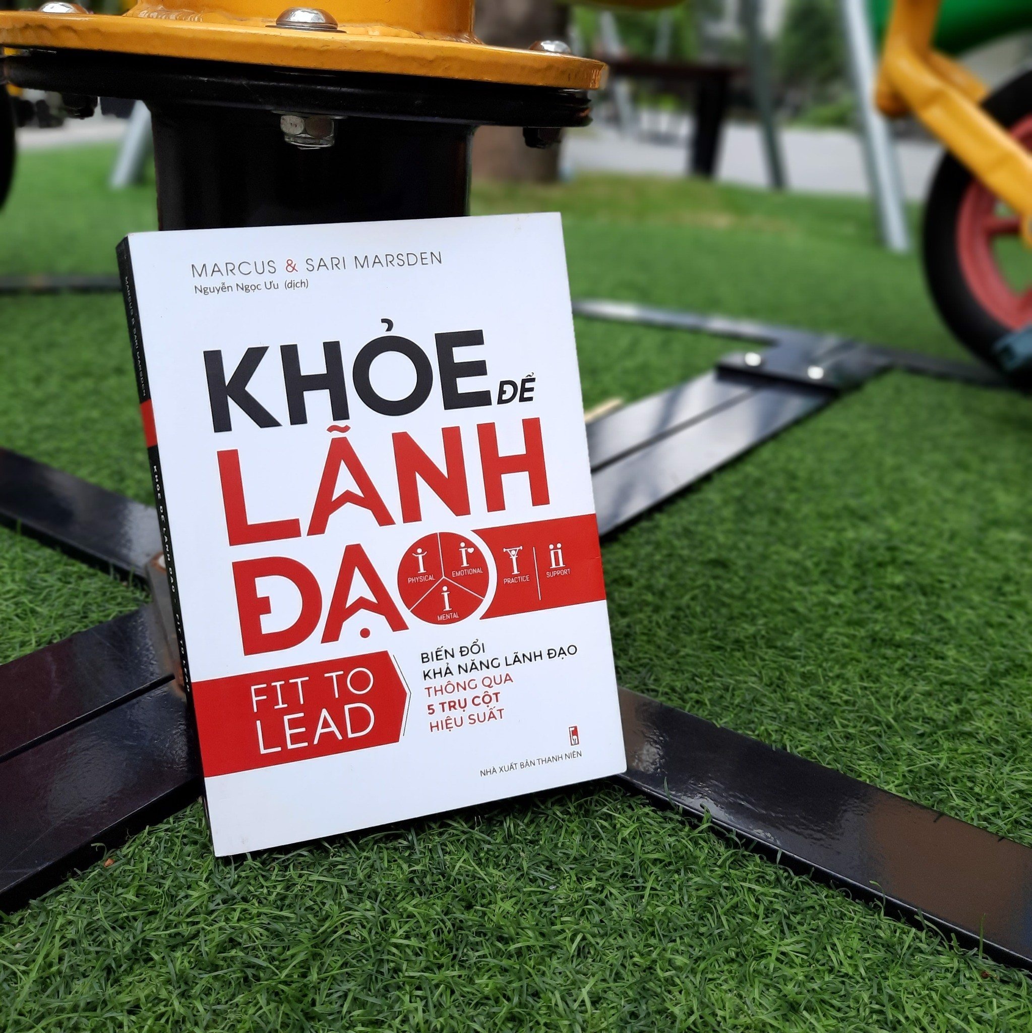 Sách: Combo Đơn Giản Hóa Lãnh Đạo Để Thành Công