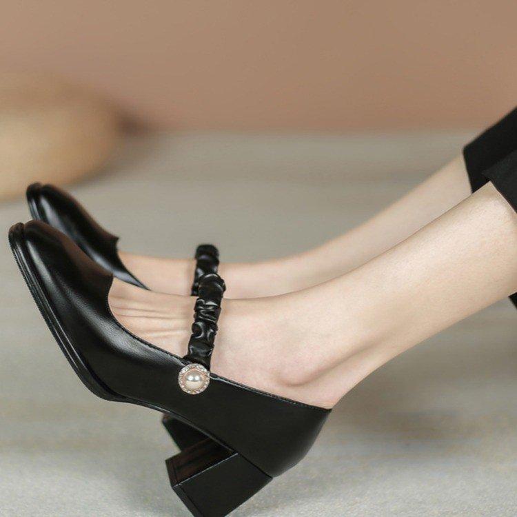 Fashionable Square Line Buckle Thick High Heel Pump for Women