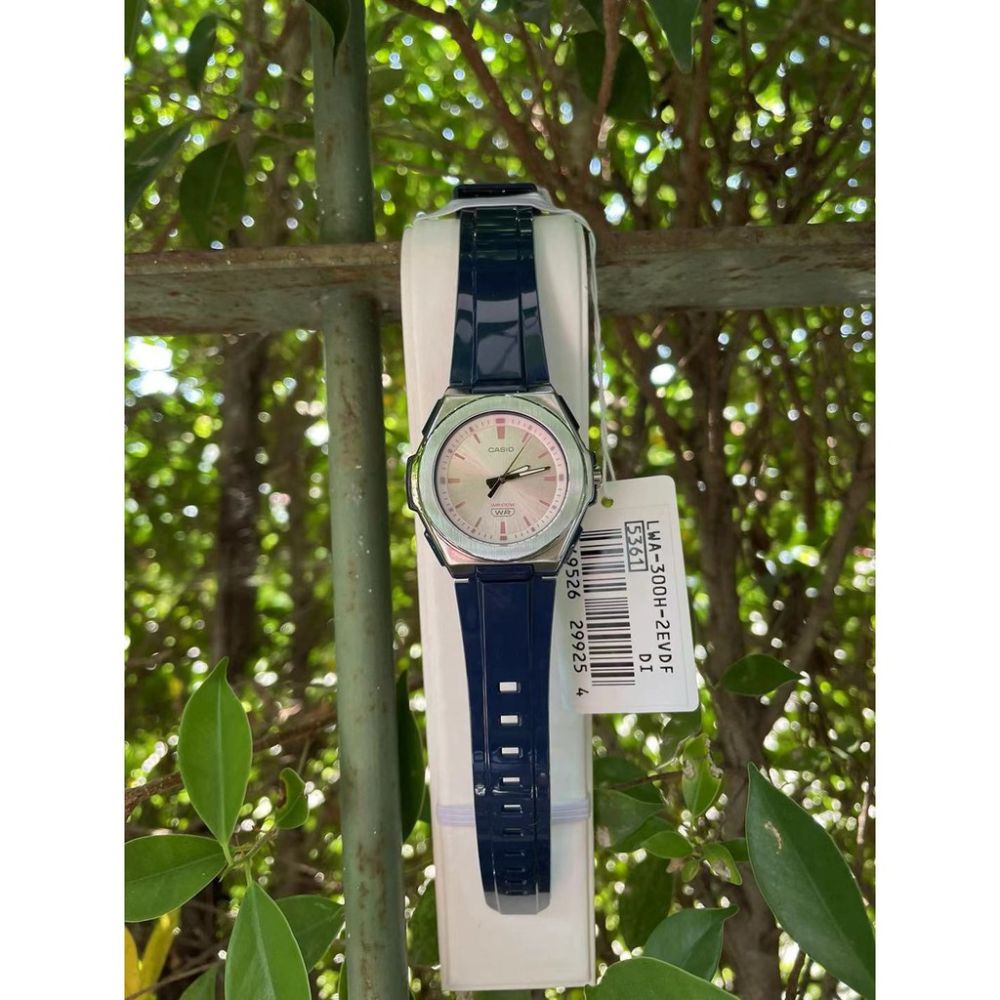 Đồng hồ unisex dây nhựa Casio Anh Khuê LWA-300H-2EVDF