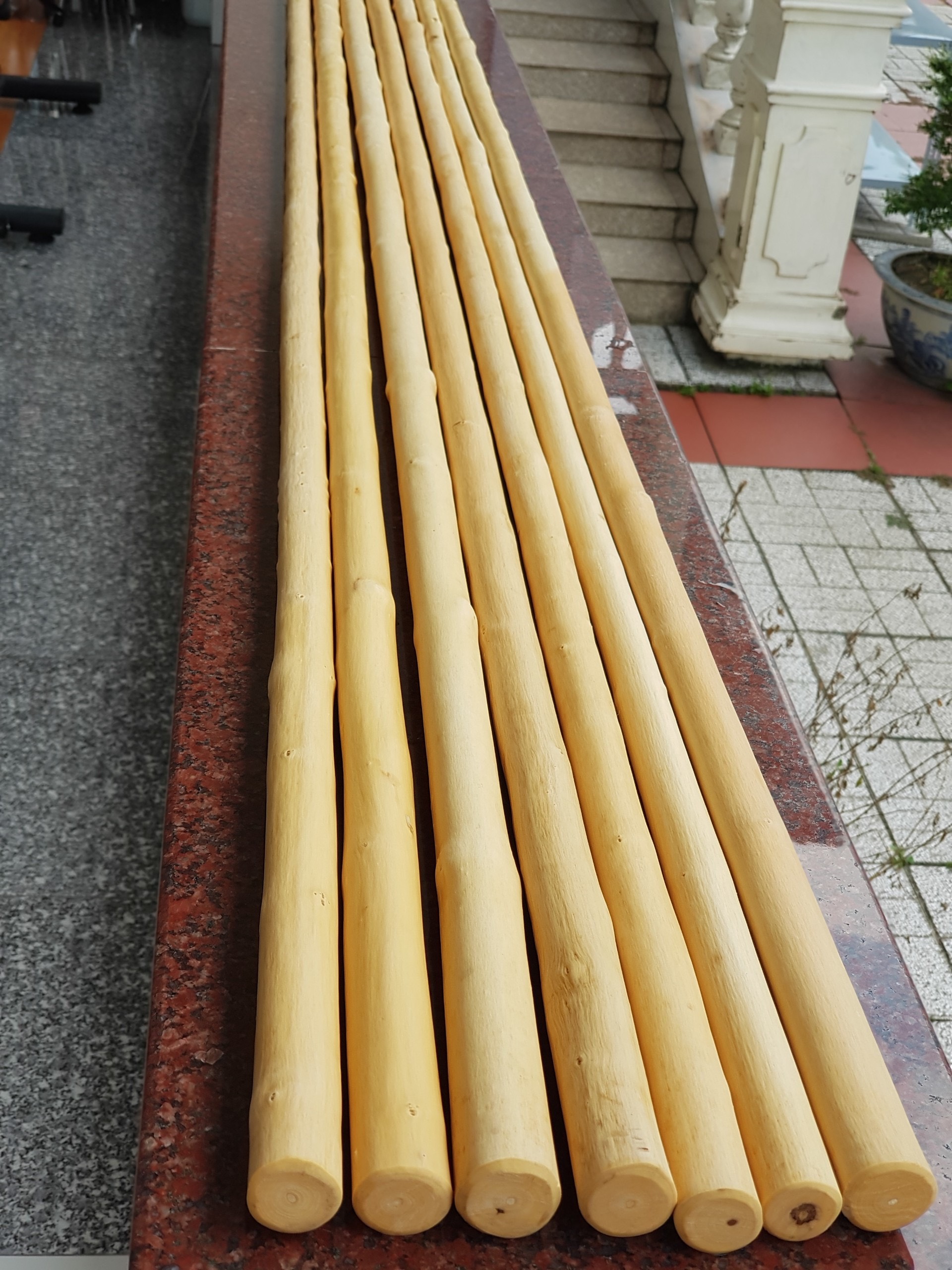 Gậy Wushu Có Da - Gỗ Bạch Lạp - Dành cho Trẻ Em ( Gậy Đầu To Đầu Nhỏ)