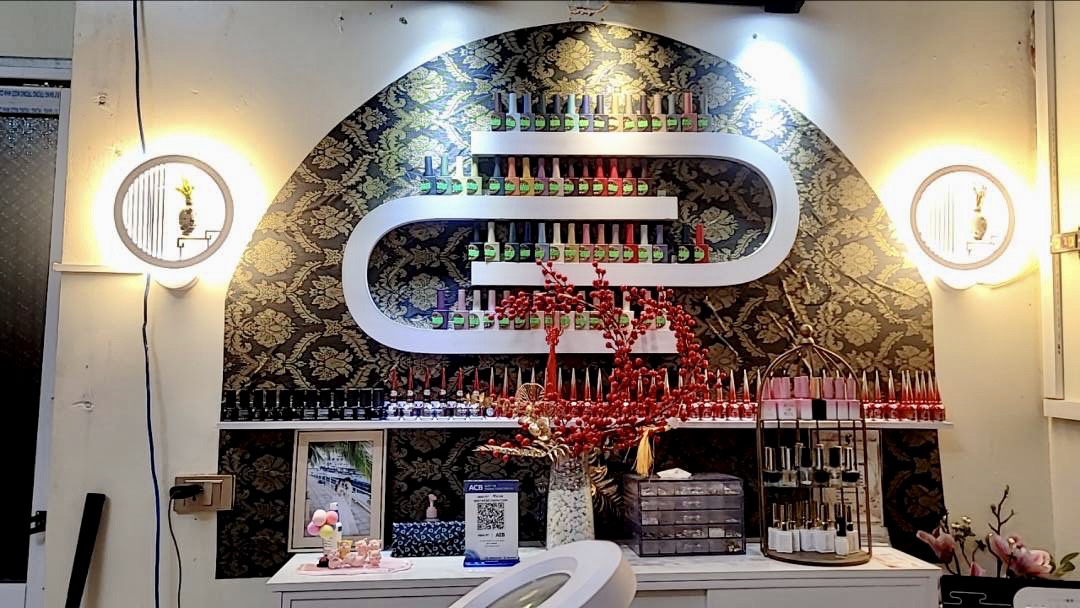 KỆ NAIL S KÈM THANH NGANG- ĐỂ SƠN NAIL VÀ TRANG TRÍ PHÒNG NAIL-SPA