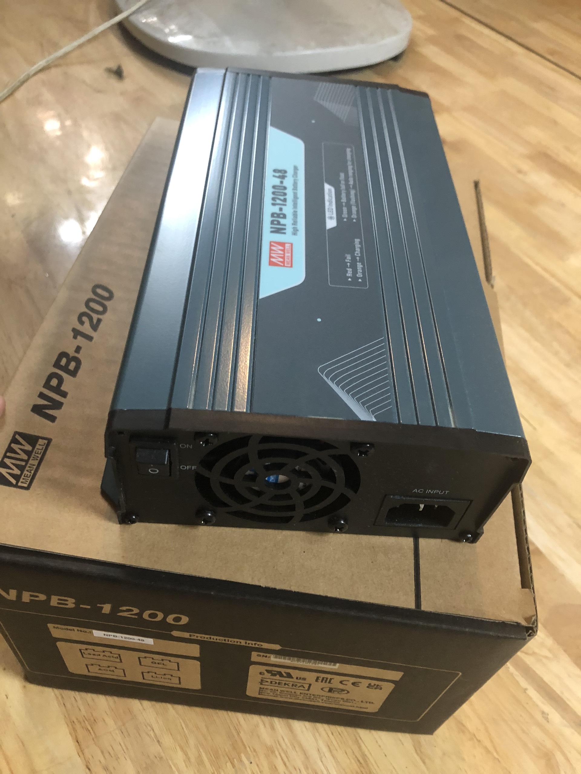 Nguồn Meanwell NPB-1200-48 Hàng nhập khẩu